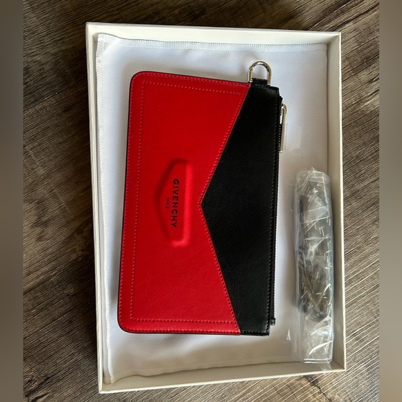 Givenchy envelope card purse - Picture 3 of 5